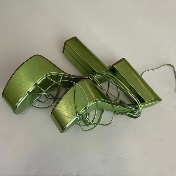 Gianni Bini Ankle Wrap Leather Strappy Metallic Green Women’s Platform Sandals - Picture 7 of 12